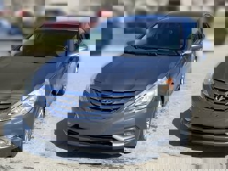 Used 2011 Hyundai Sonata SE image 1