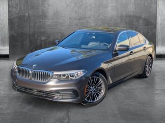 Used 2019 BMW 530e w/ Convenience Package image 1