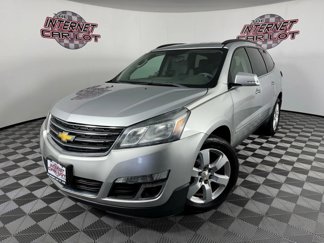 Used 2017 Chevrolet Traverse LT image 1