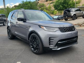 New 2025 Land Rover Discovery Dynamic SE image 1