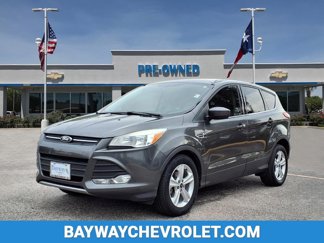 Used 2015 Ford Escape SE image 1