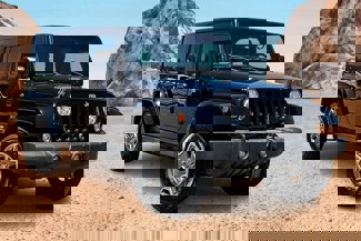 Used 2017 Jeep Wrangler Unlimited Rubicon w/ Connectivity Group image 1