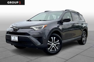 Used 2017 Toyota RAV4 LE image 1