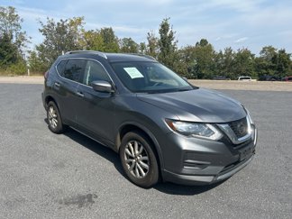 Used 2019 Nissan Rogue SV image 1