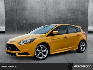 Used 2014 Ford Focus ST w/ Equipment Group 202A image 1