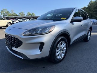 Used 2020 Ford Escape SE image 1