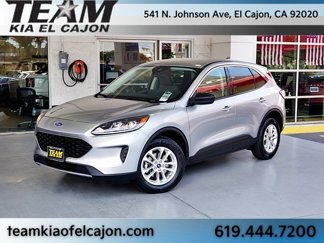 Used 2022 Ford Escape SE image 1