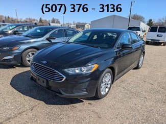 Used 2019 Ford Fusion SE image 1