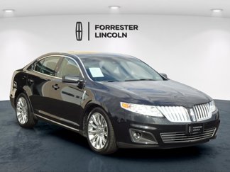Used 2009 Lincoln MKS image 1
