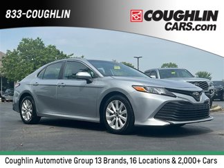 Used 2019 Toyota Camry LE image 1