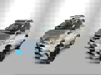 Used 2016 Toyota RAV4 LE image 1