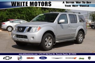 Used 2012 Nissan Pathfinder Silver image 1