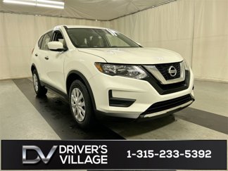 Used 2017 Nissan Rogue S image 1