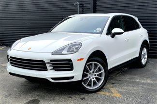 Certified 2023 Porsche Cayenne image 1