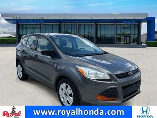 Used 2014 Ford Escape S image 1