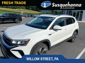 Used 2024 Volkswagen Taos SE image 1