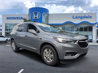 Used 2018 Buick Enclave Essence image 1