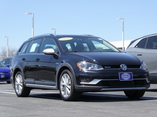Used 2017 Volkswagen Golf Alltrack SE image 1
