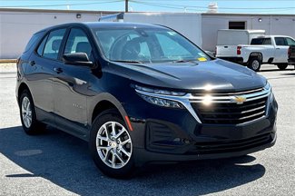 Certified 2023 Chevrolet Equinox LS image 1