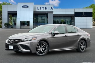 Used 2022 Toyota Camry SE video 1