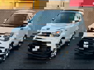 Used 2017 Kia Soul image 1