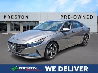 Used 2022 Hyundai Elantra Limited image 1