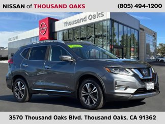 Used 2017 Nissan Rogue SL w/ SL Premium Package image 1