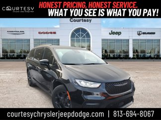 New 2025 Chrysler Pacifica Premium image 1