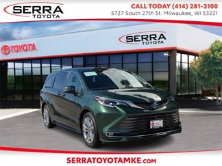 Used 2023 Toyota Sienna Platinum image 1