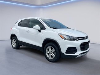 Used 2020 Chevrolet Trax LS w/ Tint and Cruise Package image 1