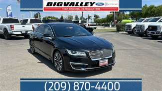 Used 2017 Lincoln MKZ Reserve image 1