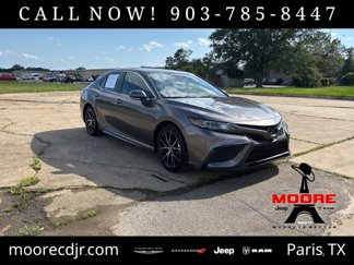 Used 2023 Toyota Camry SE image 1