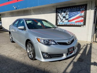 Used 2014 Toyota Camry SE image 1