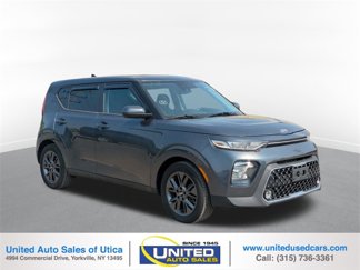 Used 2021 Kia Soul EX image 1