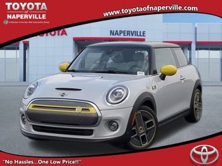 Used 2020 MINI Cooper SE image 1