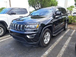 Used 2017 Jeep Grand Cherokee Laredo w/ Quick Order Package 2BE image 1