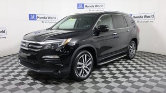 Used 2017 Honda Pilot Touring image 1