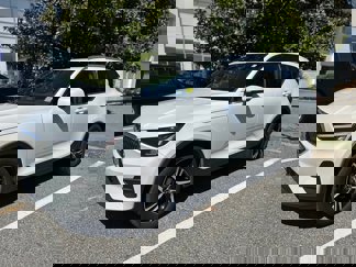 Certified 2025 Volvo XC40 B5 Core image 1