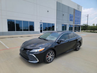 Used 2022 Toyota Camry XLE image 1