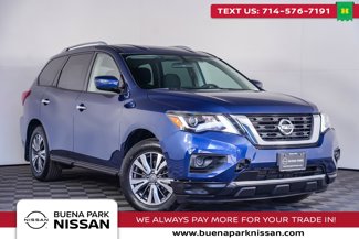 Used 2020 Nissan Pathfinder S image 1