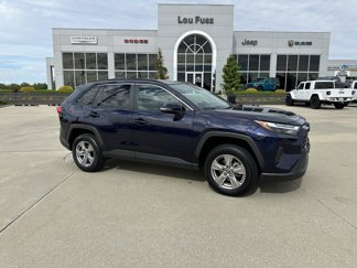 Used 2022 Toyota RAV4 XLE image 1