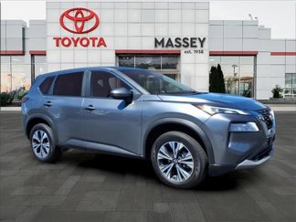 Used 2023 Nissan Rogue SV image 1