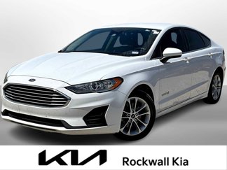 Used 2019 Ford Fusion SE image 1