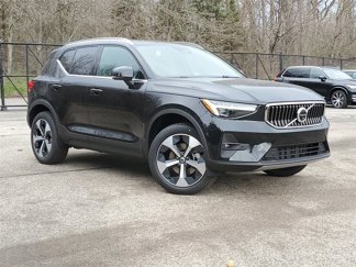 New 2025 Volvo XC40 B5 Plus w/ Protection Package Premier image 1