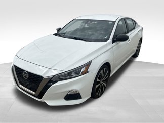 Used 2022 Nissan Altima 2.5 SR image 1