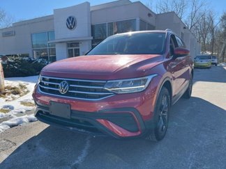 Certified 2022 Volkswagen Tiguan SE image 1