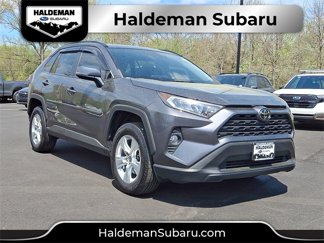 Used 2021 Toyota RAV4 XLE image 1