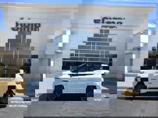 New 2025 Jeep Compass Limited w/ High Altitude Package image 1