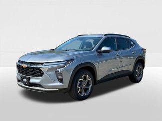 New 2025 Chevrolet Trax LT w/ Driver Confidence Package image 1