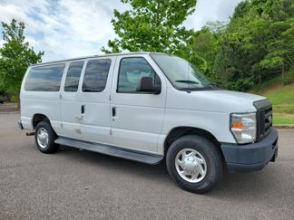 Used 2010 Ford E-350 and Econoline 350 XLT image 1